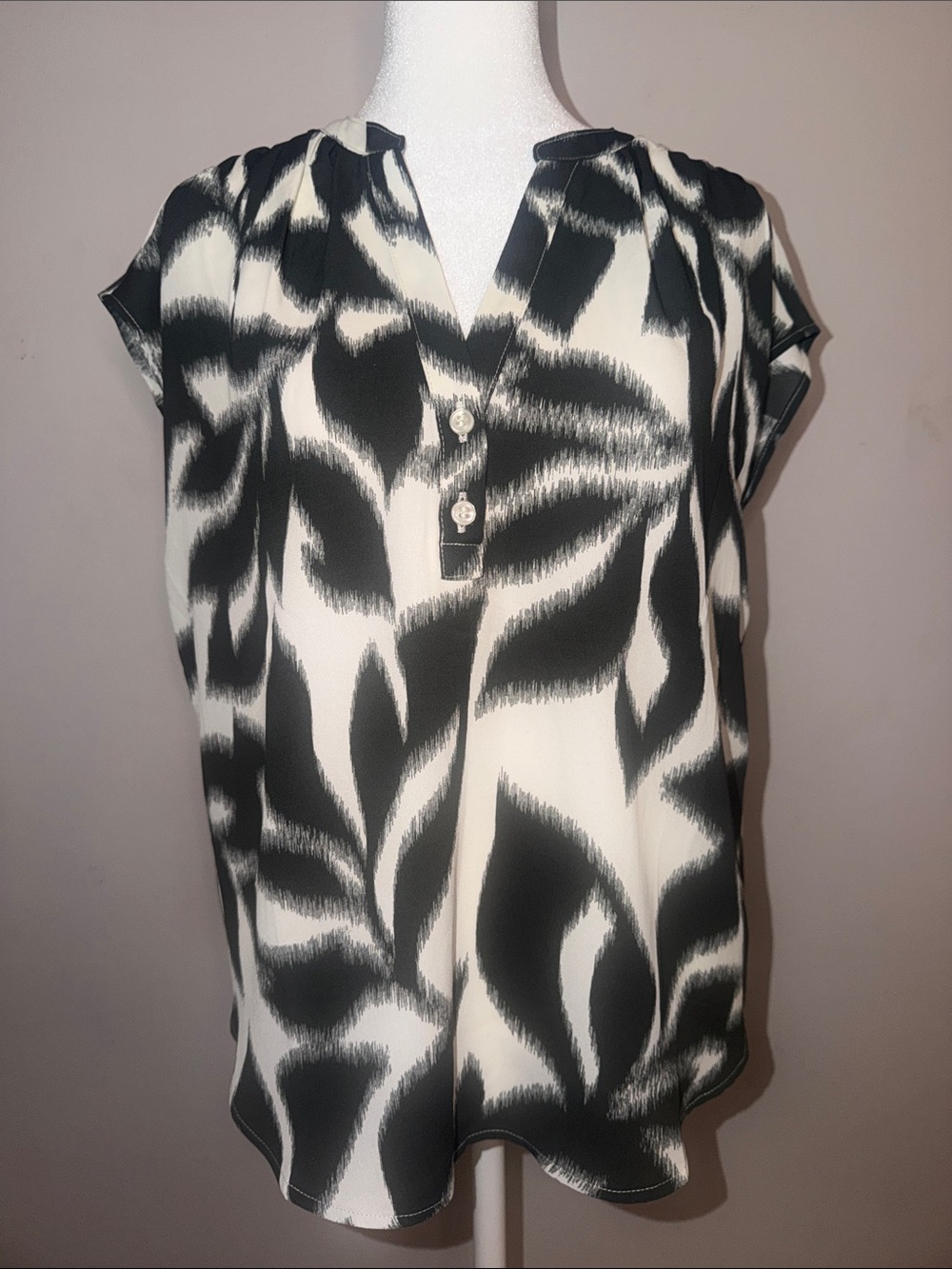 Banana Republic Factory Abstract Floral Sleeveless Blouse